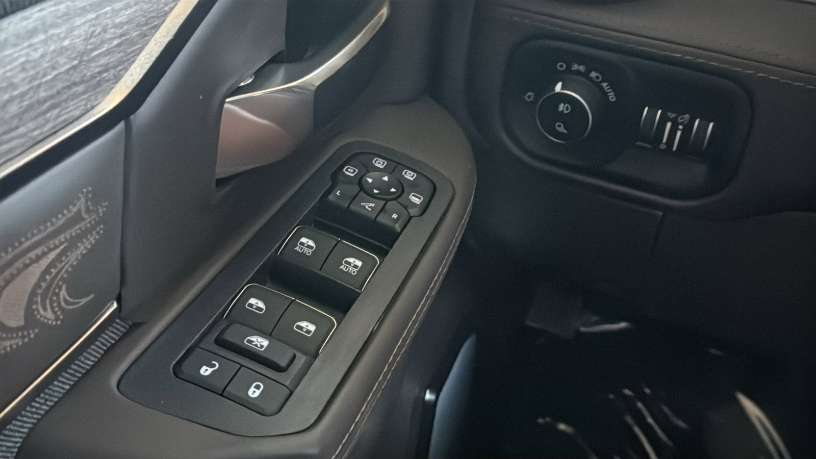New 2026 RAM 2500 Limited AWD/4WD image 41