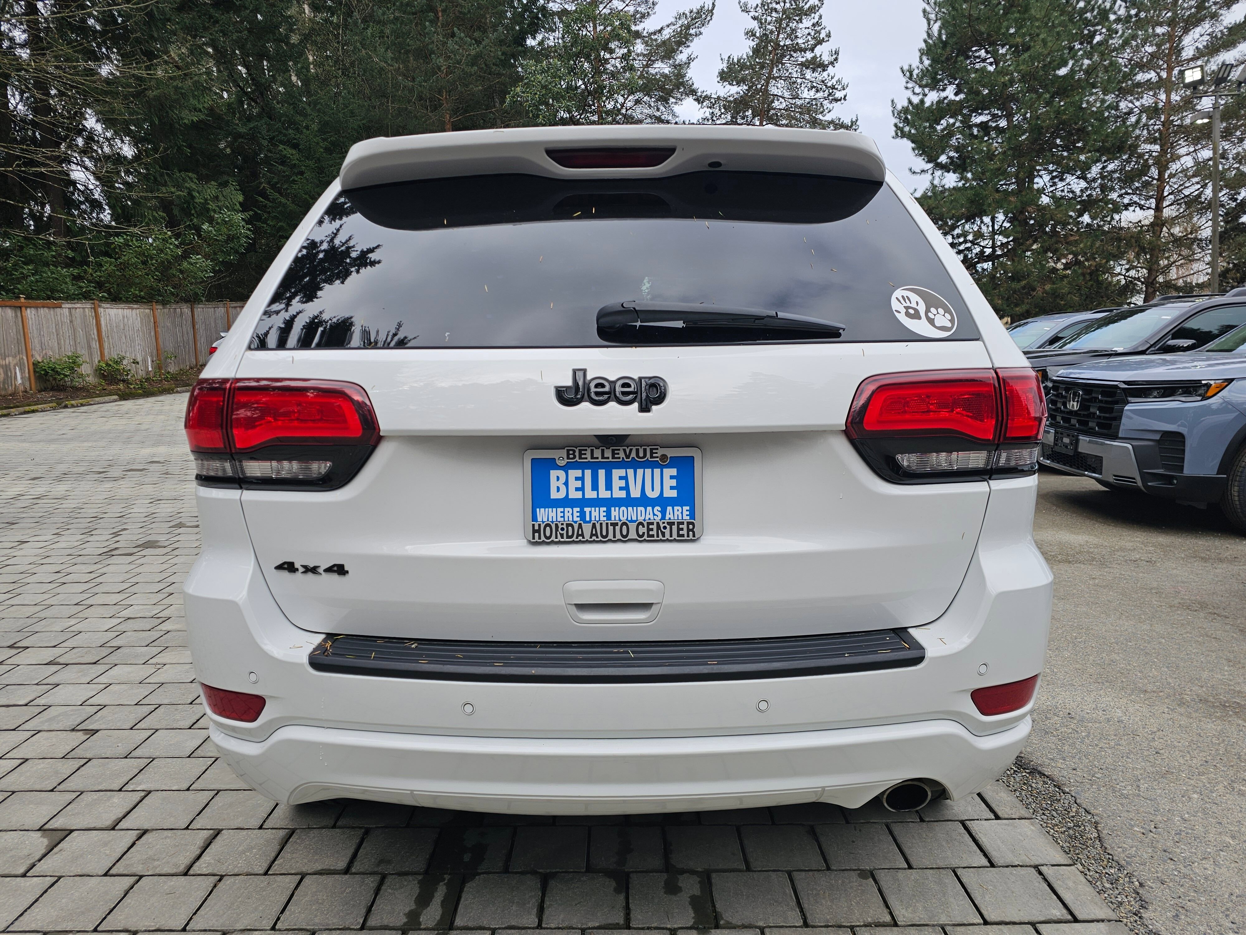 Used 2018 Jeep Grand Cherokee Altitude AWD/4WD image 6