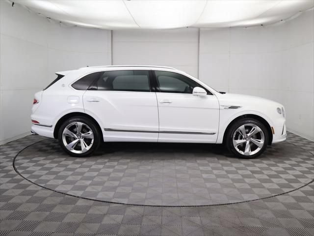 Used 2025 Bentley Bentayga Extended Wheelbase AWD/4WD image 4