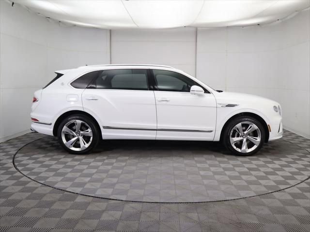 Used 2025 Bentley Bentayga Extended Wheelbase AWD/4WD image 4