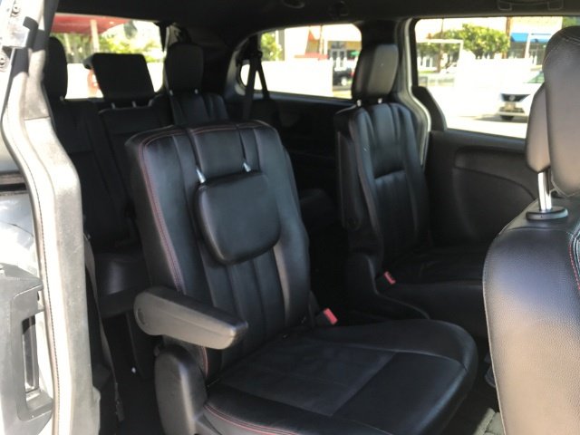 Used 2016 Dodge Grand Caravan R/T FWD image 7