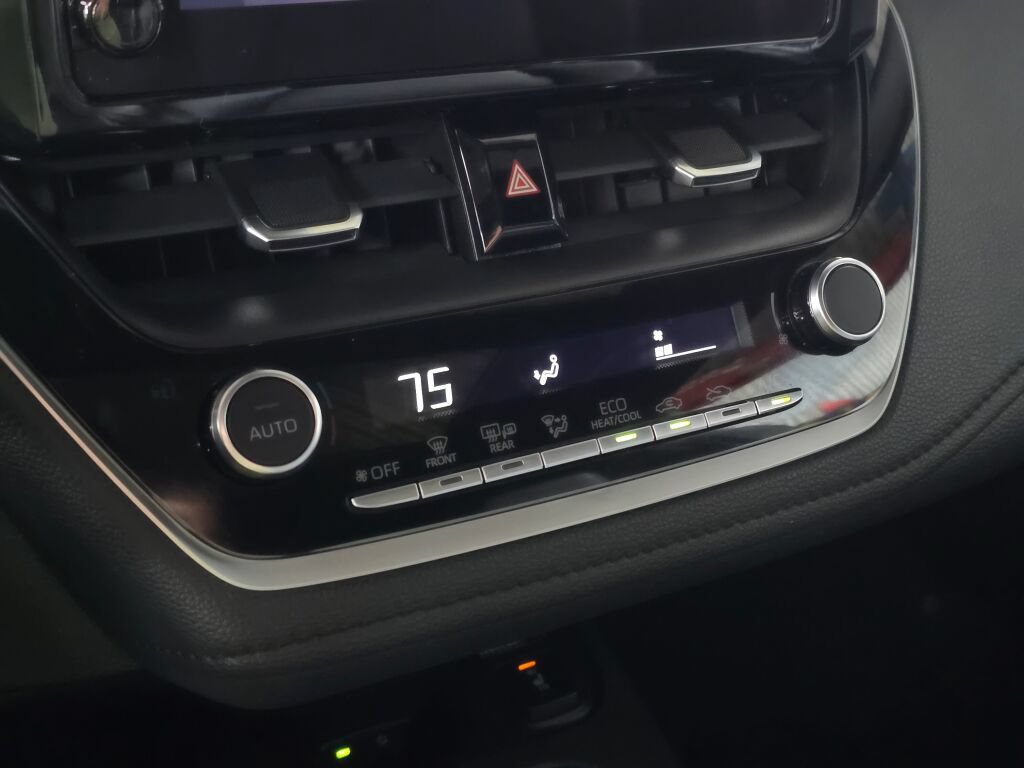 Used 2024 Toyota Corolla XSE FWD image 29