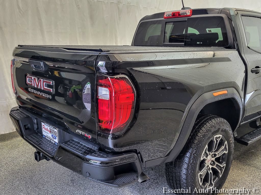Used 2025 GMC Canyon AT4 AWD/4WD image 6