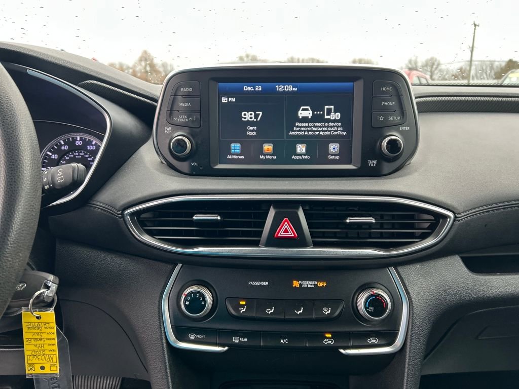 Used 2020 Hyundai Santa Fe SE w/ Cargo Package image 17