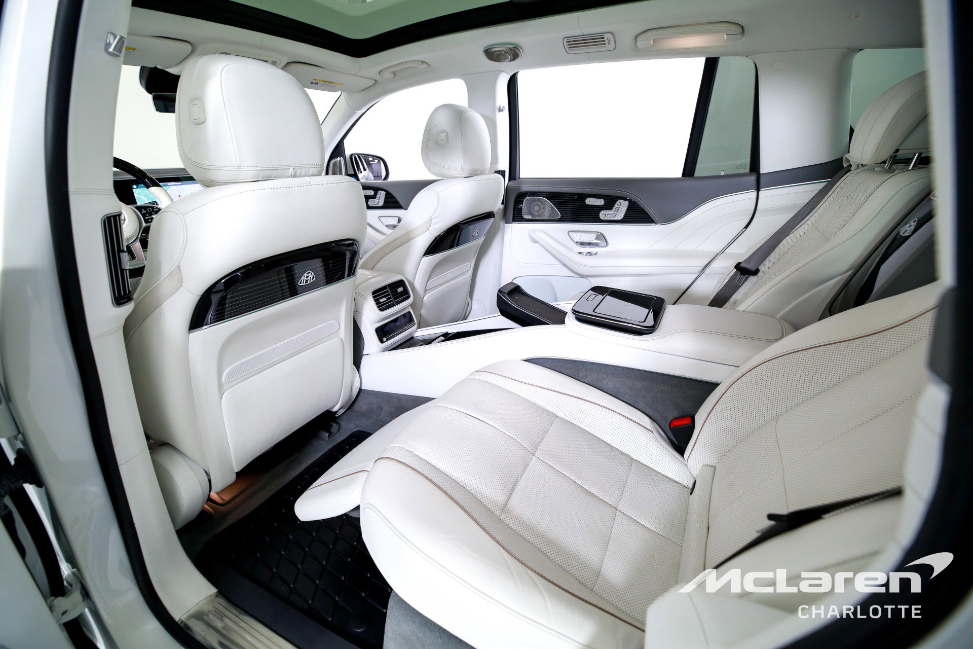 Used 2023 Mercedes-Benz Maybach GLS 600 4MATIC image 19