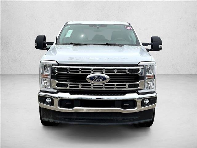 Used 2026 Ford F250 XLT AWD/4WD image 3