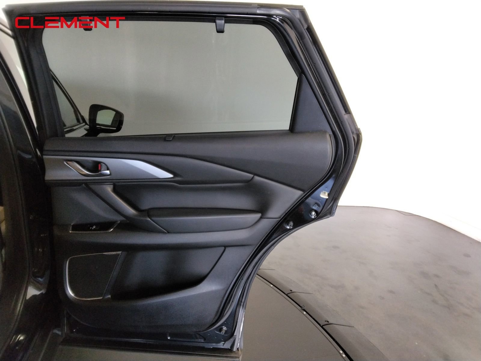 Used 2022 MAZDA CX-9 Touring w/ Touring Premium Package image 32