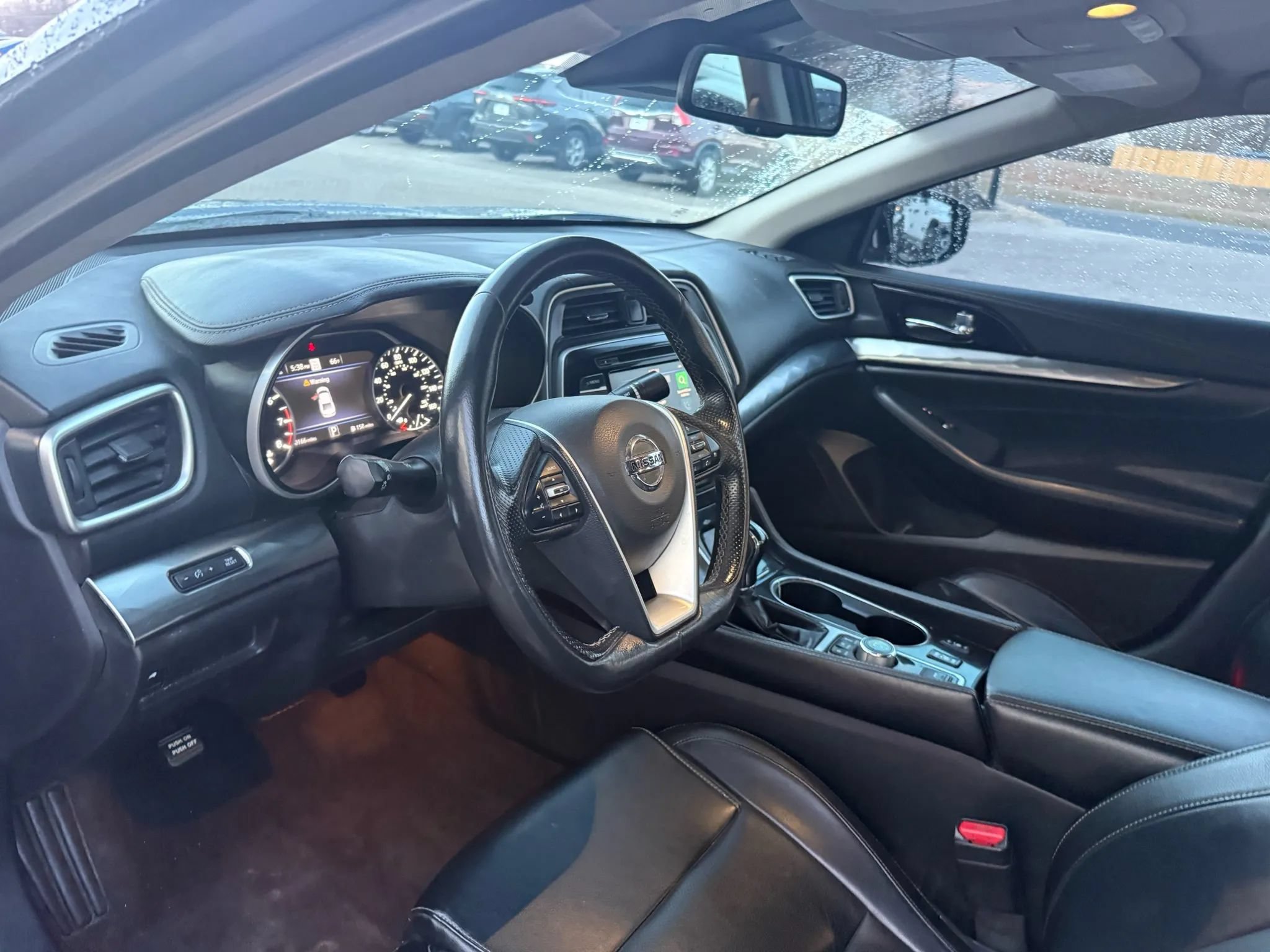 Used 2022 Nissan Maxima SV w/ Floor Mat Group FWD image 9