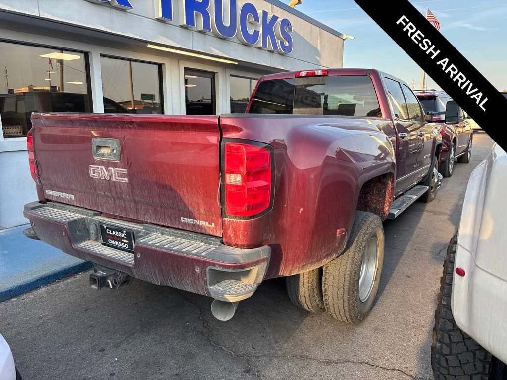 Used 2015 GMC Sierra 3500 Denali AWD/4WD image 2