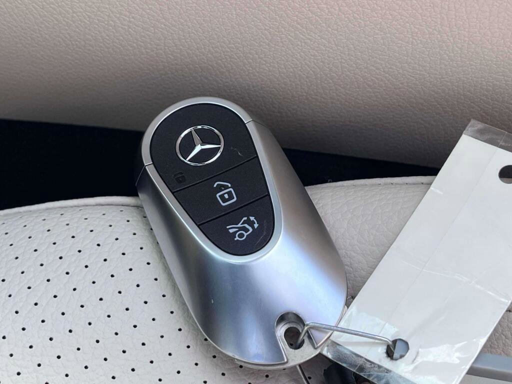 New 2026 Mercedes-Benz CLE 300 4MATIC Cabriolet image 4