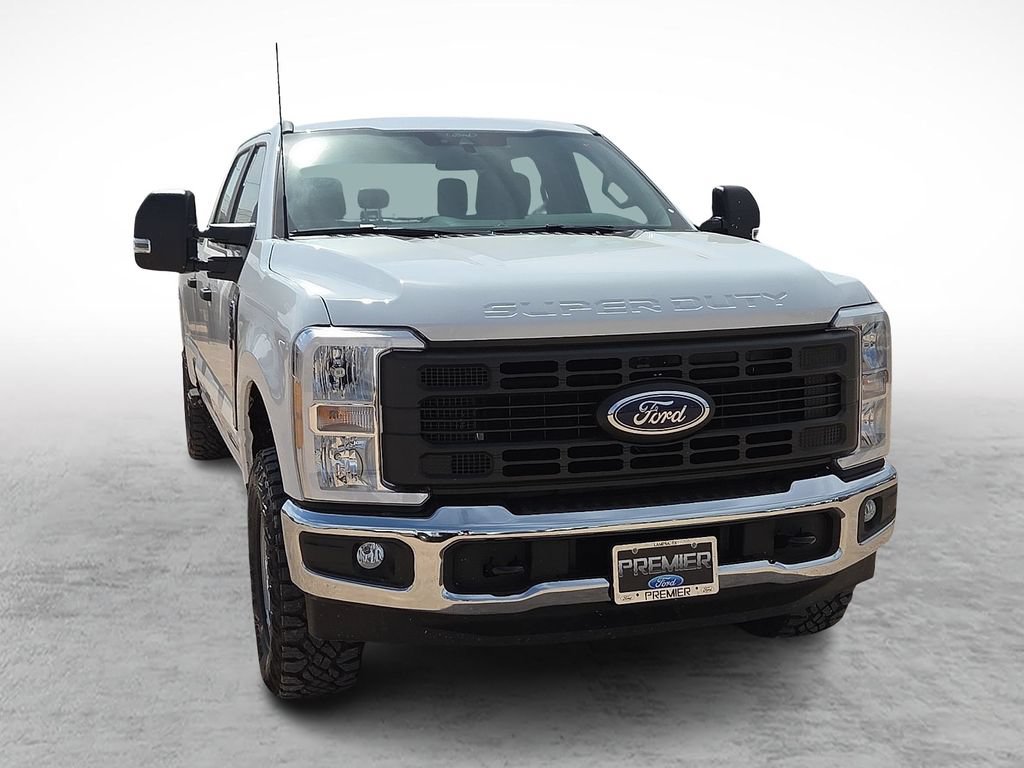 New 2026 Ford F250 XL w/ XL Off-Road Package AWD/4WD image 2