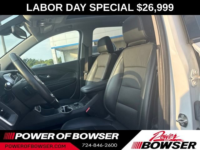 Used 2024 GMC Terrain SLT w/ Infotainment Package II AWD/4WD image 2