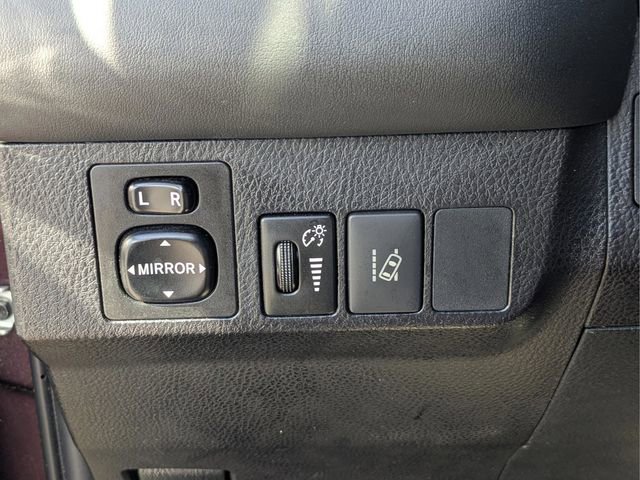 Used 2016 Toyota RAV4 Limited FWD image 23