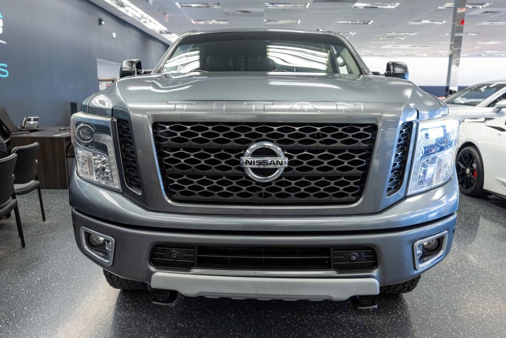 Used 2017 Nissan Titan PRO-4X image 2