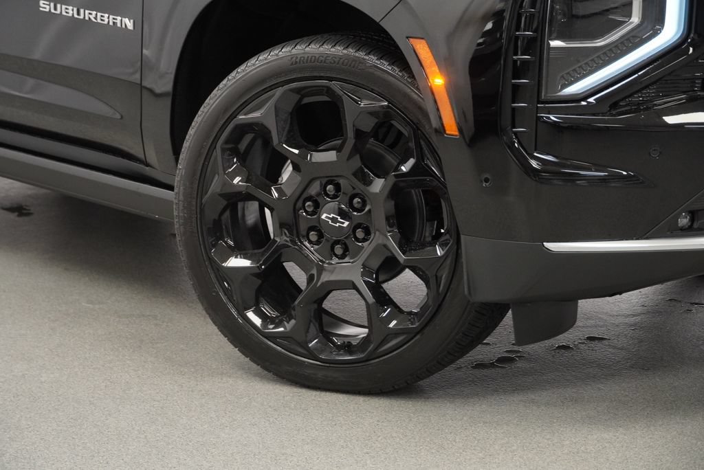 New 2026 Chevrolet Suburban High Country AWD/4WD image 10
