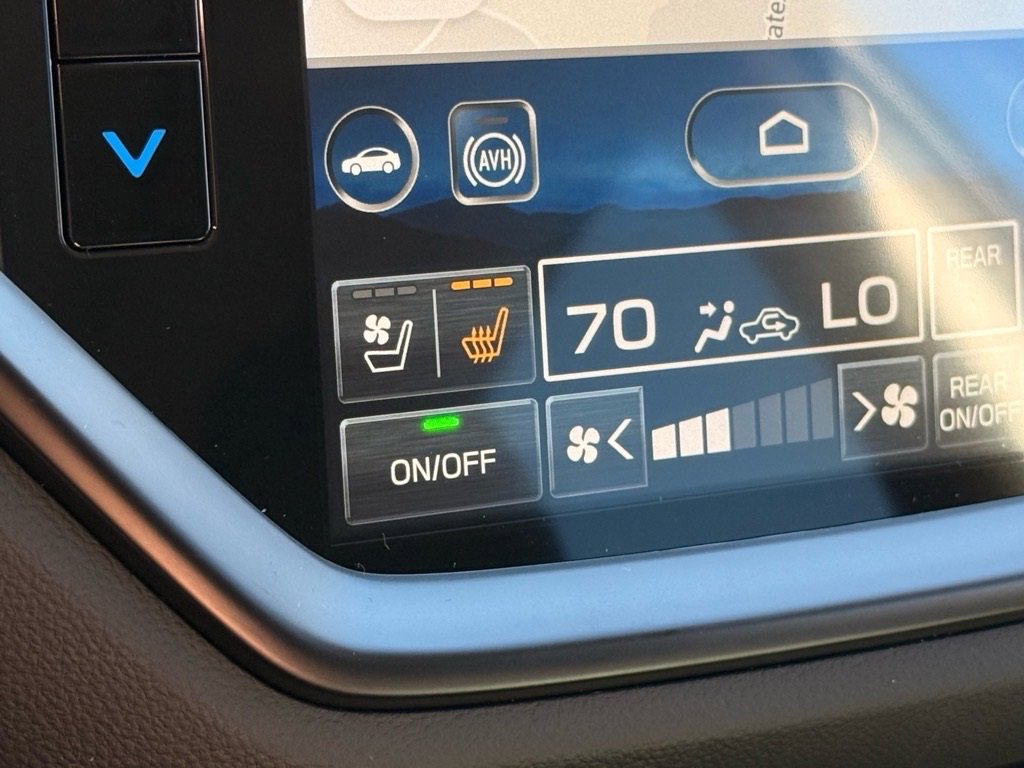 Used 2025 Subaru Ascent Bronze Edition image 19