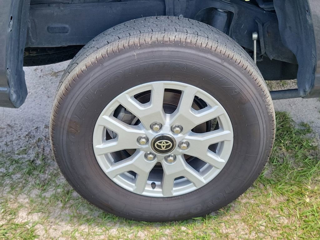 Used 2024 Toyota Tacoma SR5 RWD image 6