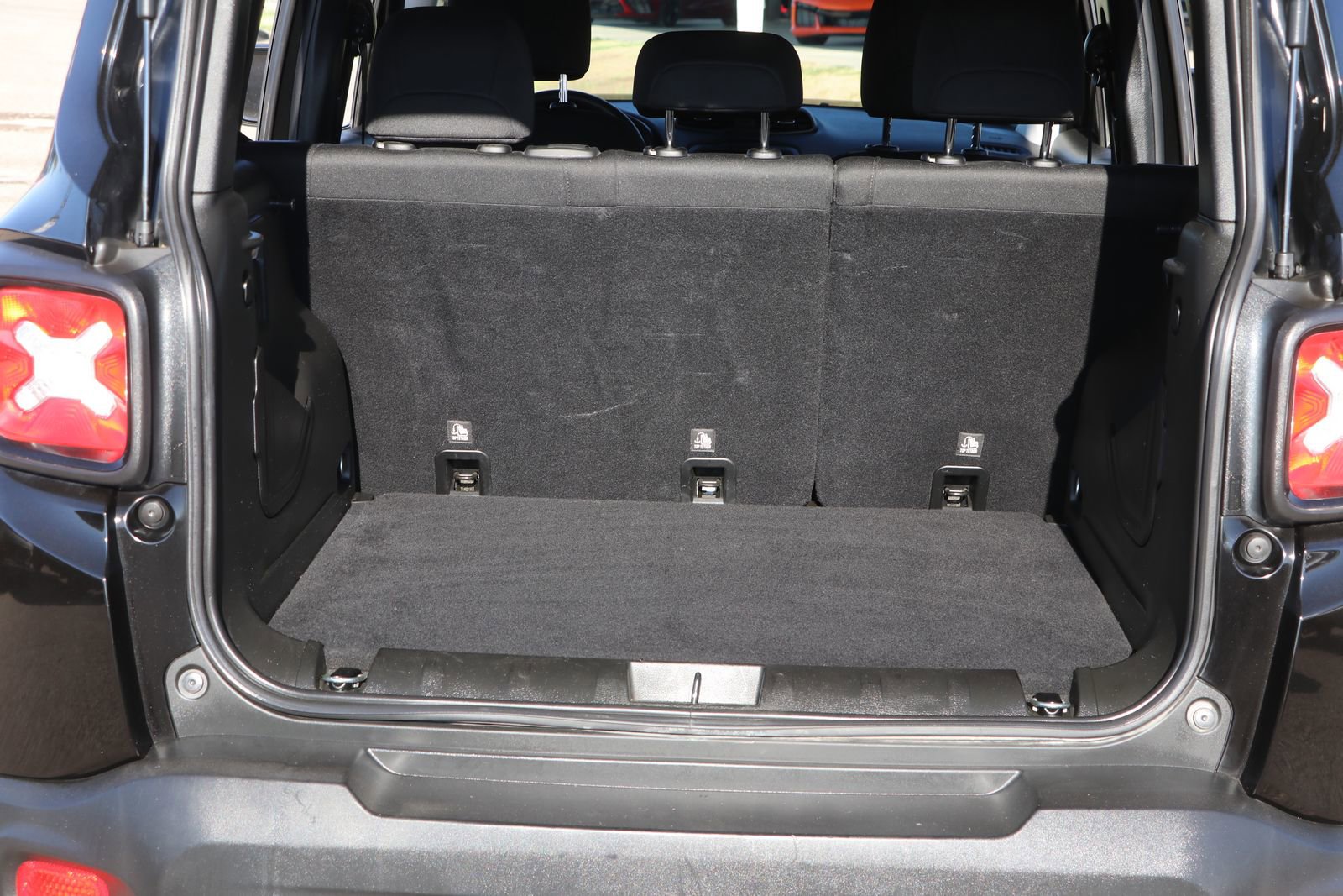 Used 2020 Jeep Renegade Sport image 30