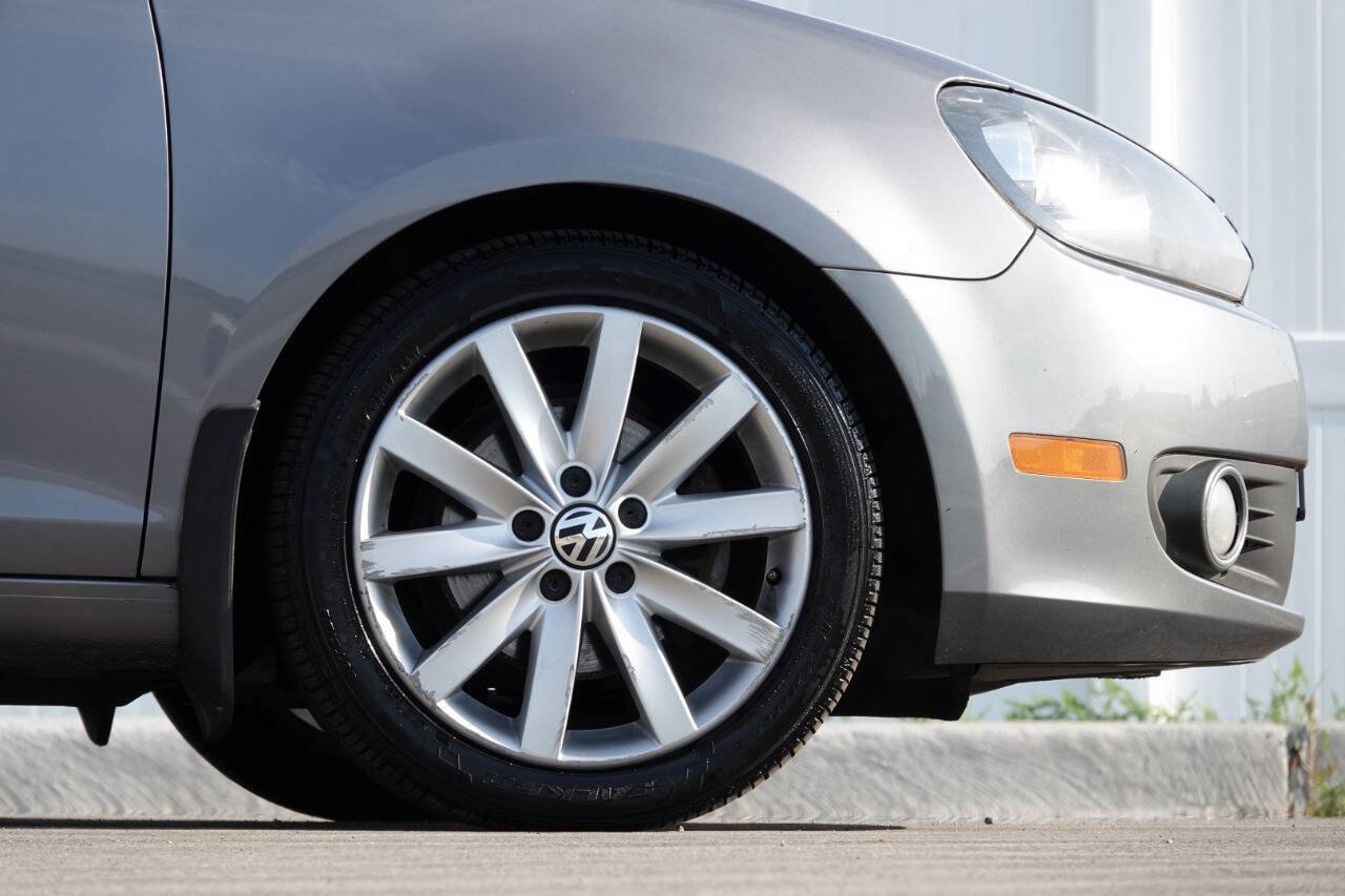 Used 2011 Volkswagen Golf TDI FWD image 50