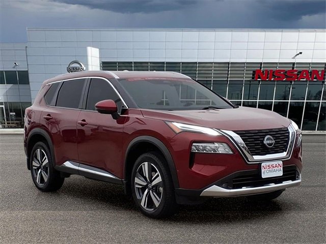 Certified 2022 Nissan Rogue Platinum w/ Head-Up Display Package