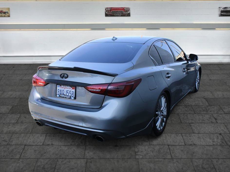 Used 2018 INFINITI Q50 Luxe w/ Essential Package (2.0T Luxe) RWD image 7