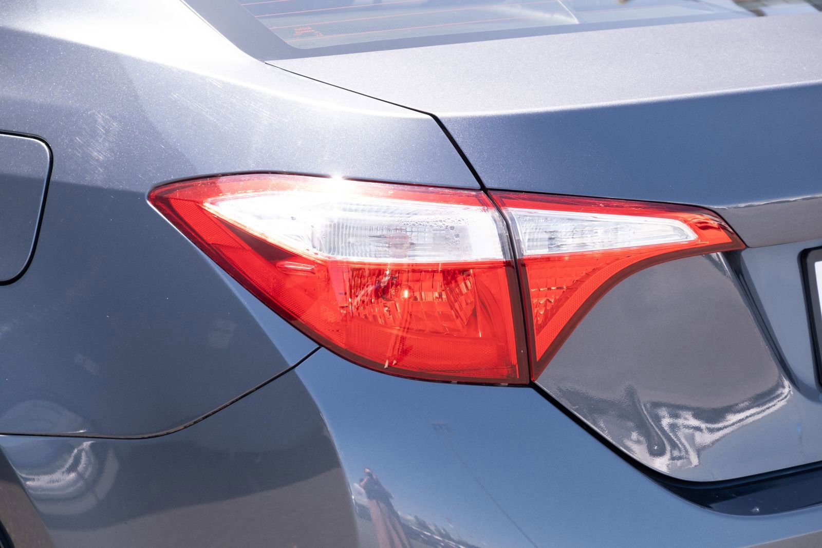 Used 2015 Toyota Corolla L FWD image 17