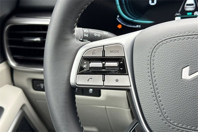 New 2025 Kia Telluride S image 30