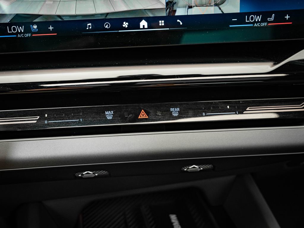 Certified 2025 BMW 530i xDrive AWD/4WD image 35