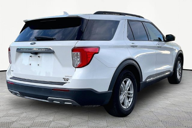Used 2020 Ford Explorer XLT w/ Equipment Group 202A RWD image 5