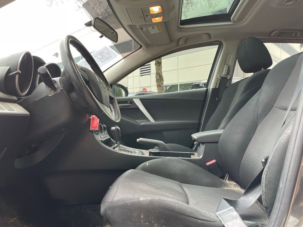 Used 2012 MAZDA MAZDA3 s Touring FWD image 17