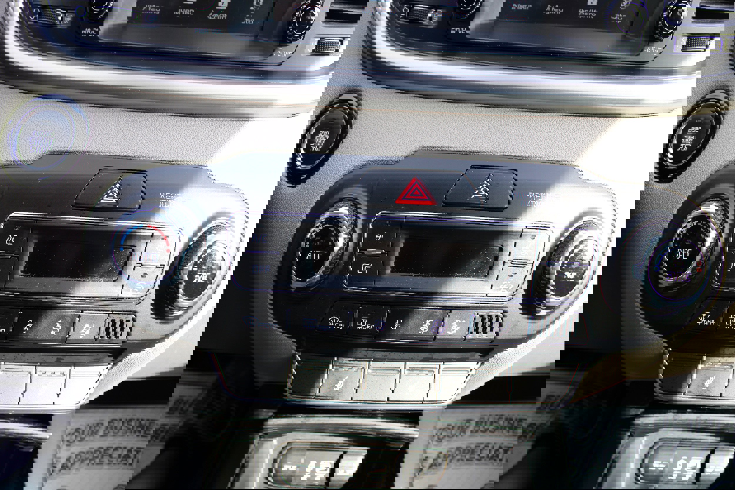 Used 2020 Kia Sorento S image 26