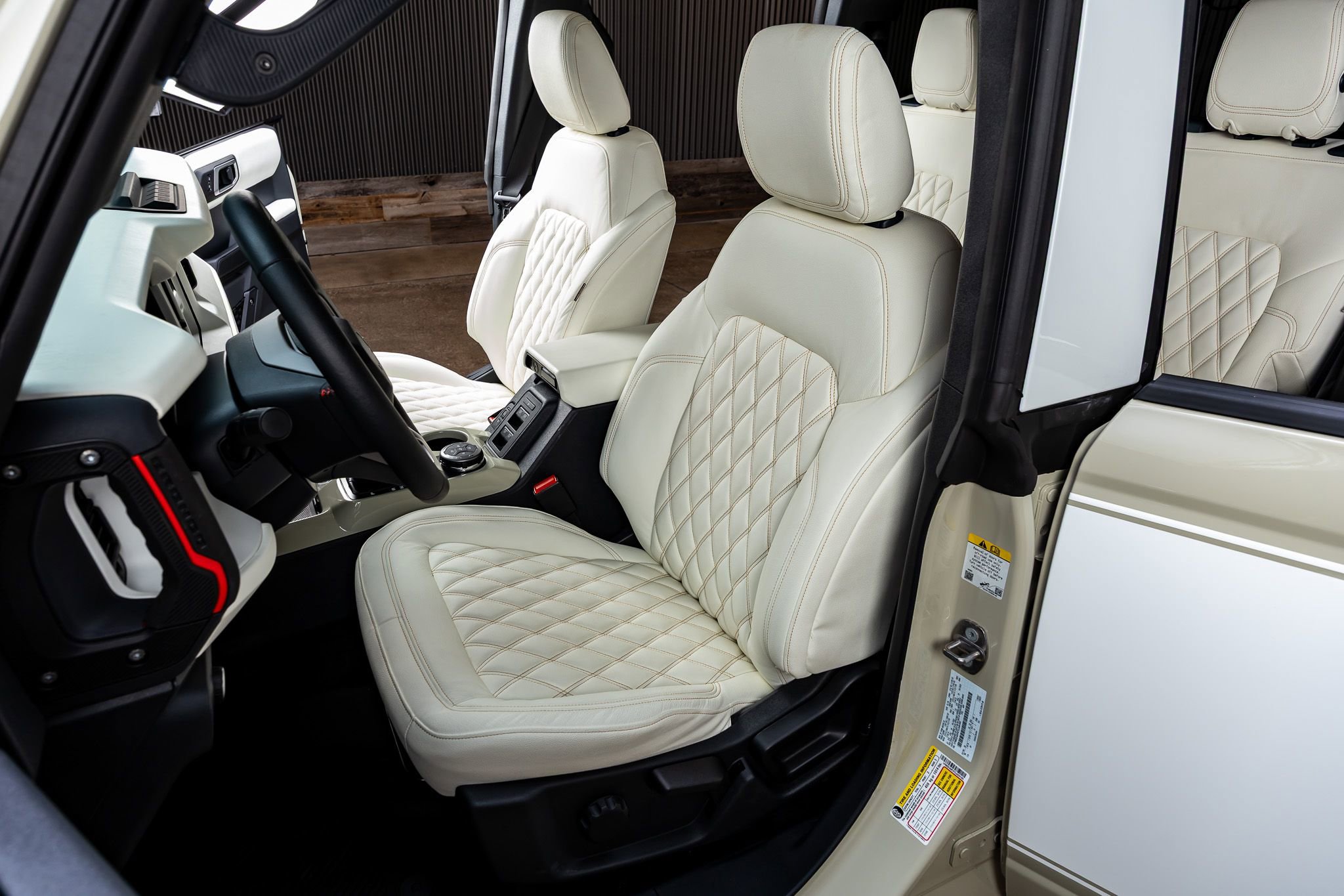 Used 2026 Ford Bronco Heritage Edition AWD/4WD image 27