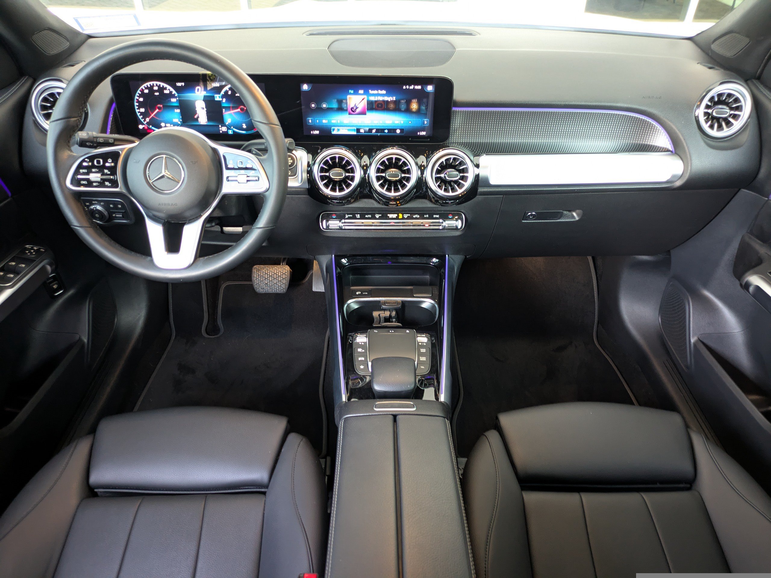 Used 2022 Mercedes-Benz GLB 250 image 16