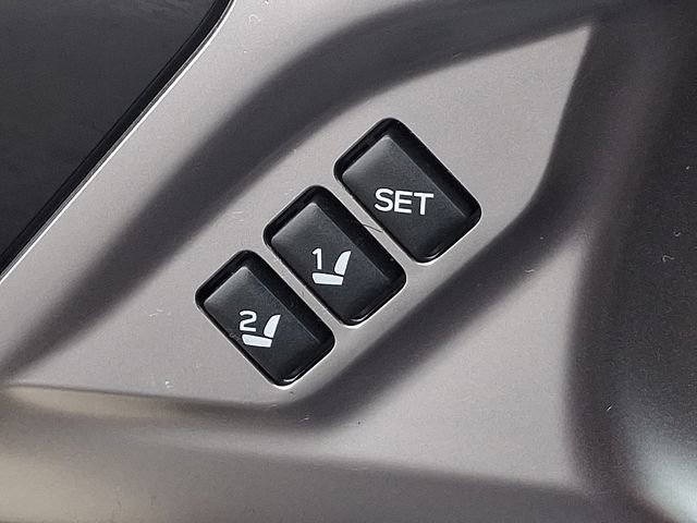 Used 2023 Subaru Outback Limited image 26