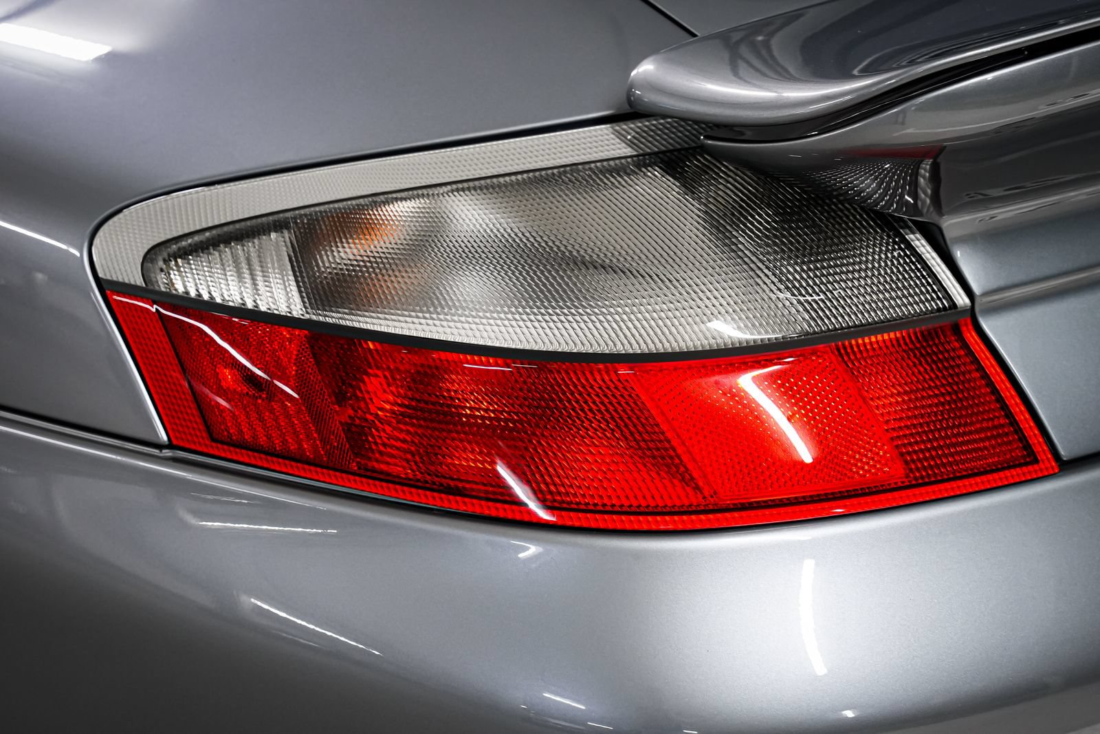 Used 2004 Porsche 911 Turbo AWD/4WD image 35