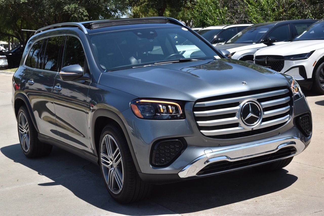 Used 2024 Mercedes-Benz GLS 450 4MATIC image 4