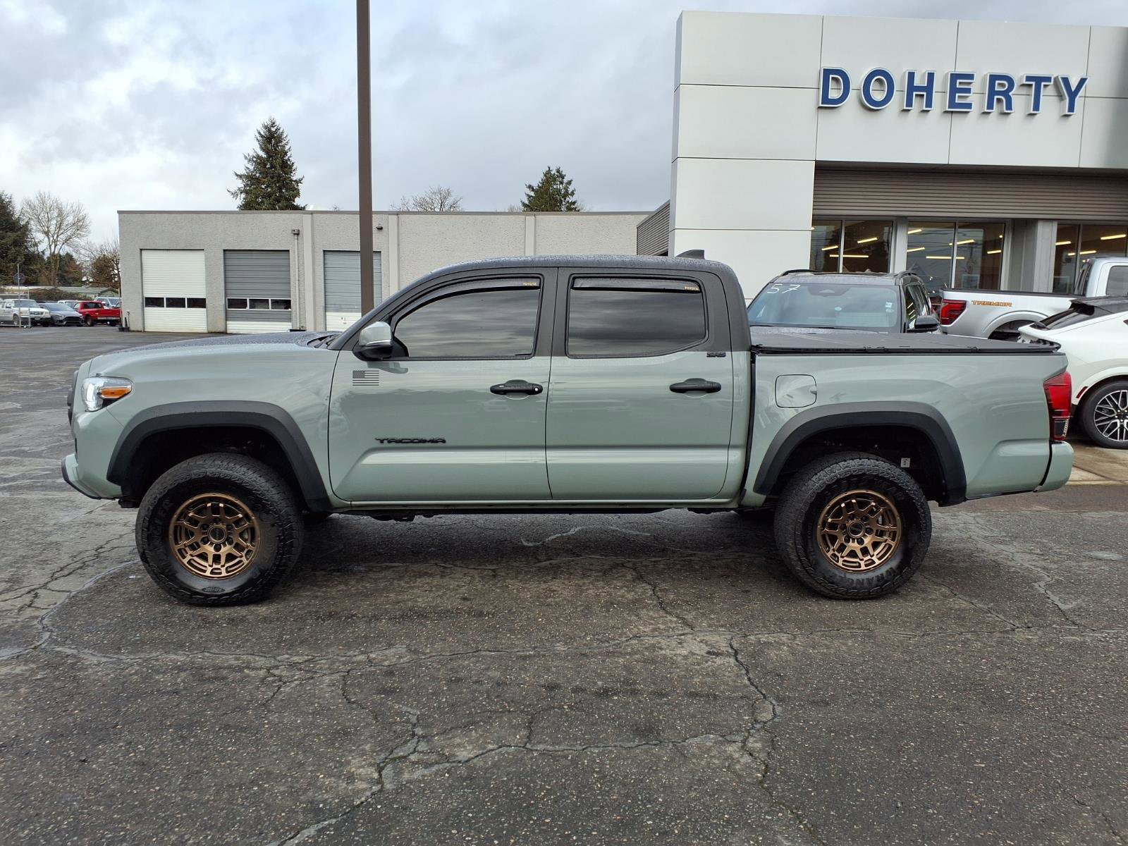 Used 2023 Toyota Tacoma 4x4 Double Cab w/ Trail Edition image 9