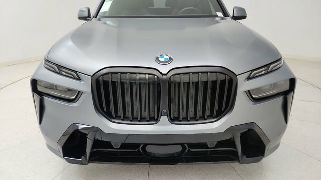 Used 2024 BMW X7 xDrive40i w/ M Sport Package image 8