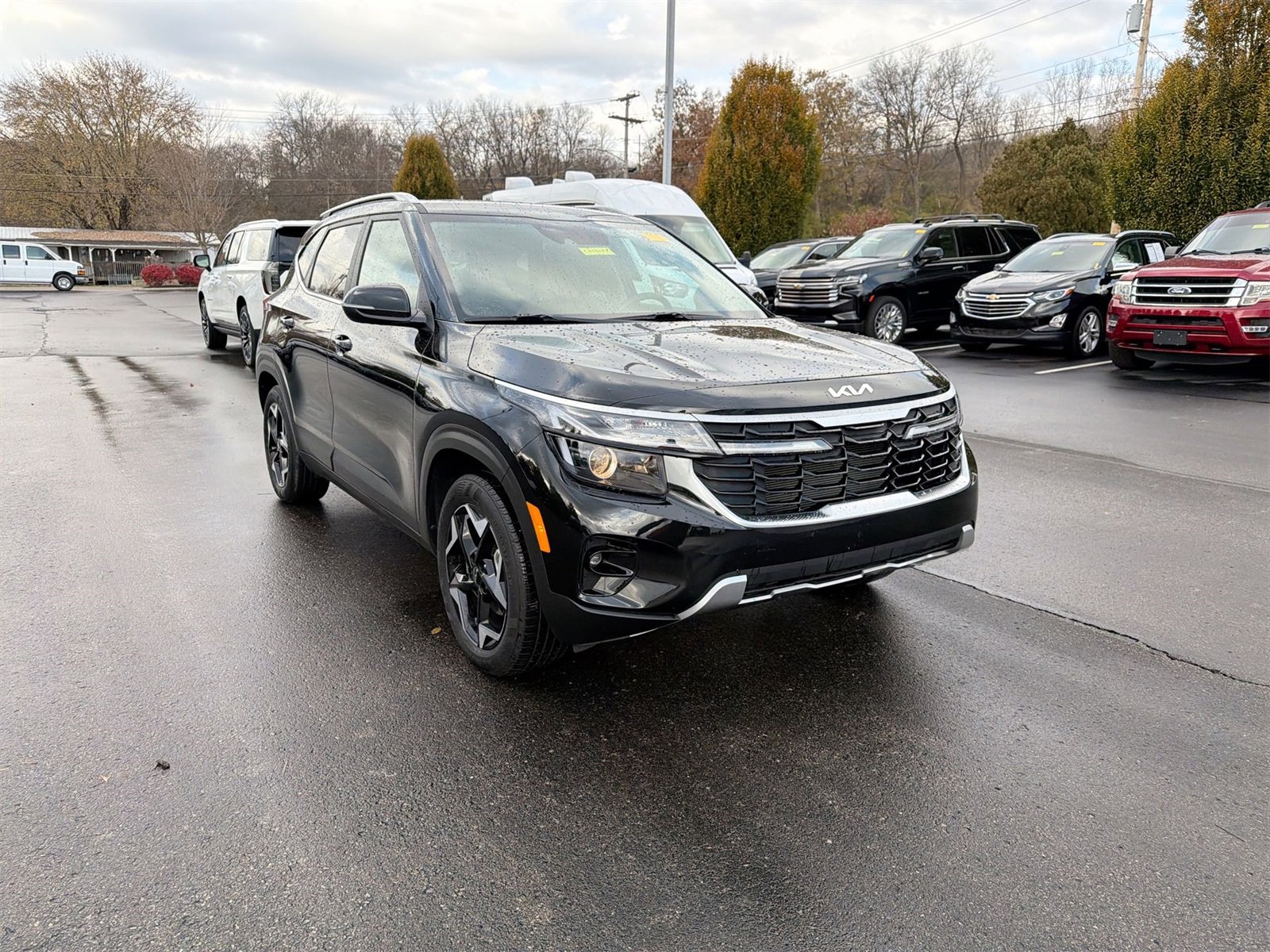 Used 2025 Kia Seltos EX w/ EX Sunroof Package image 2