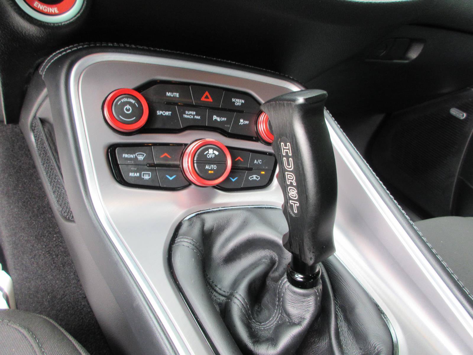 Used 2022 Dodge Challenger R/T w/ Performance Handling Group RWD image 16