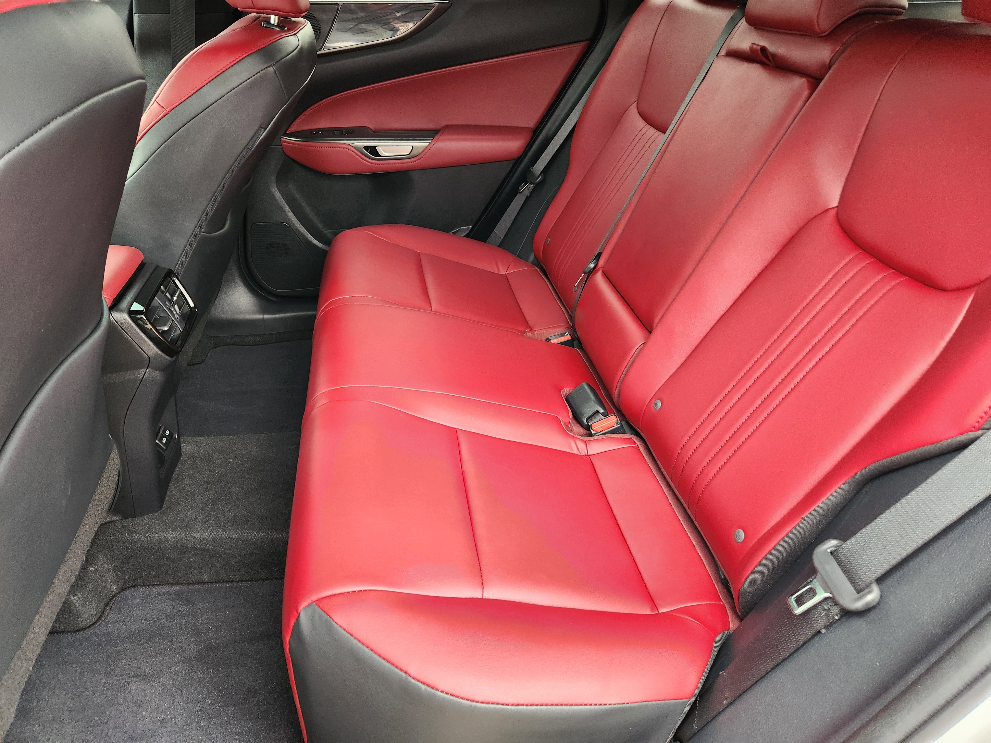 Certified 2024 Lexus NX 250 FWD w/ Premium Package image 36