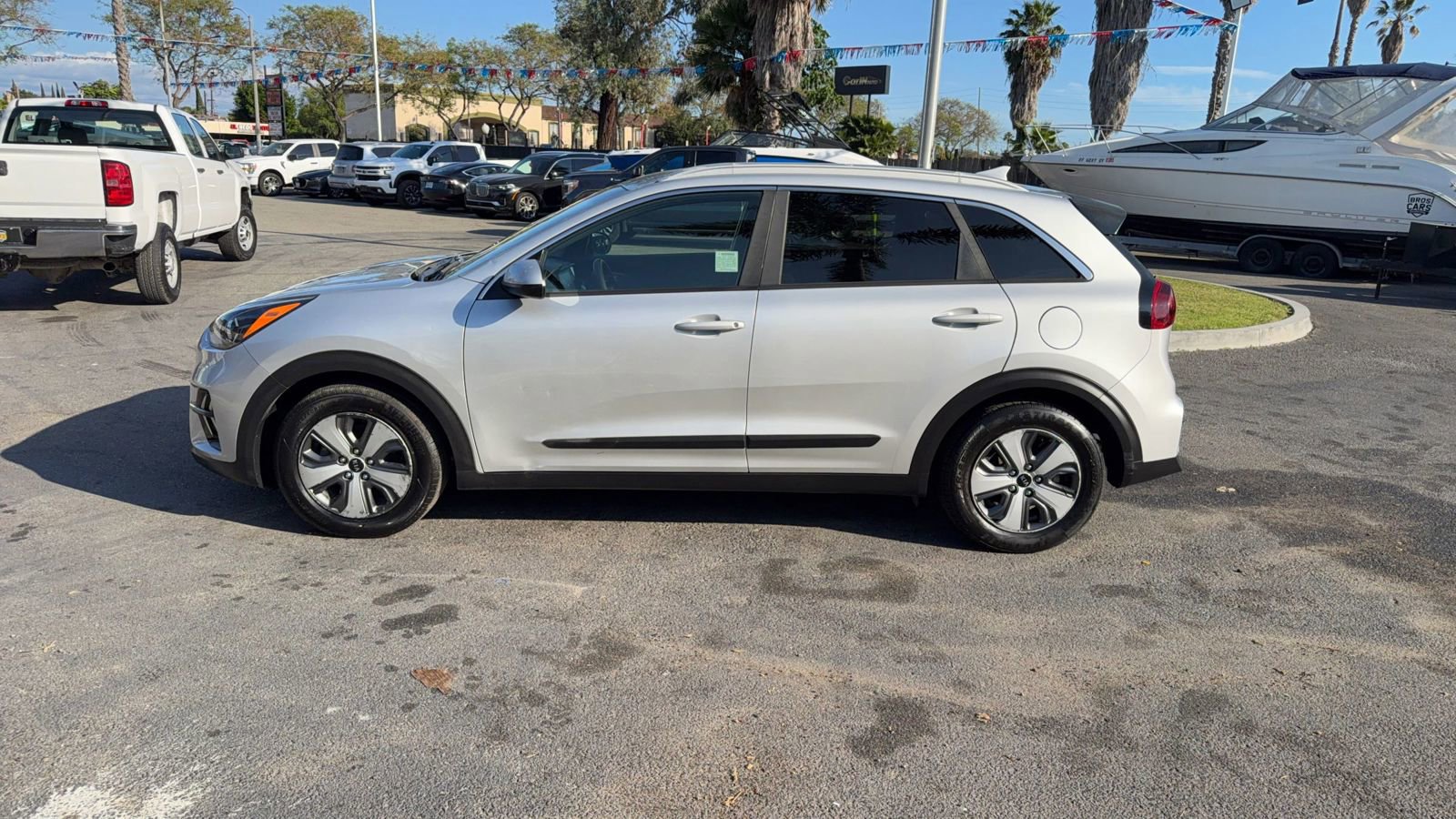 Used 2020 Kia Niro LX FWD image 5
