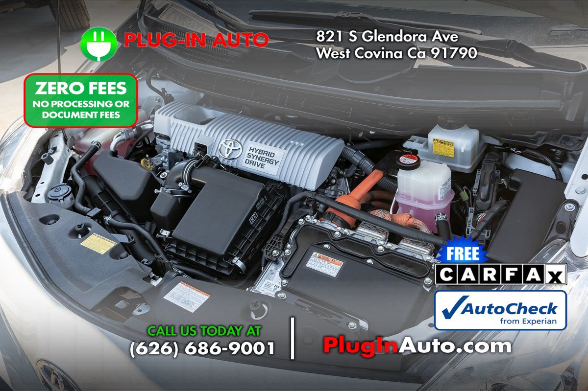 Used 2015 Toyota Prius V Four FWD image 12