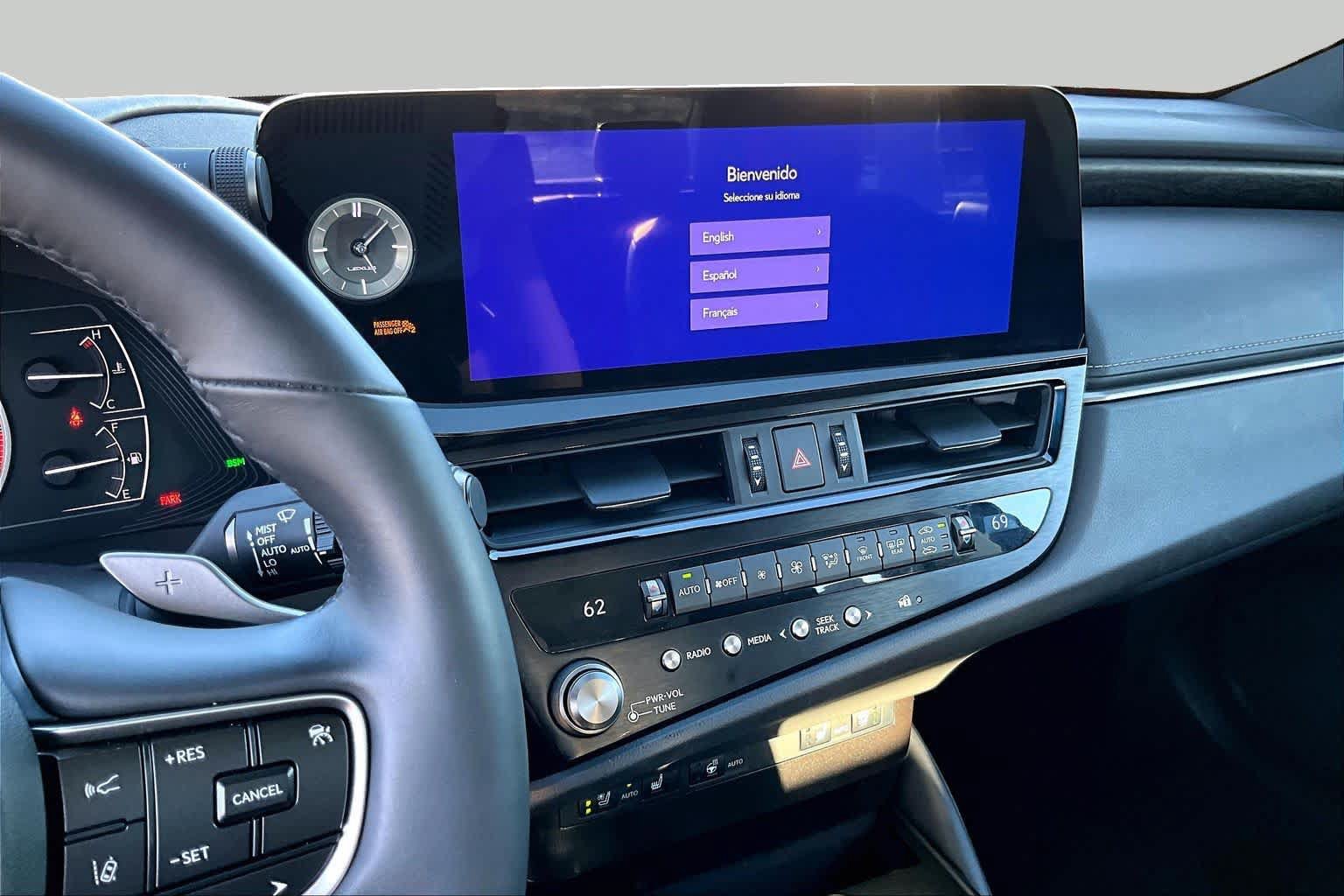 Certified 2024 Lexus ES 350 w/ Premium Package FWD image 6
