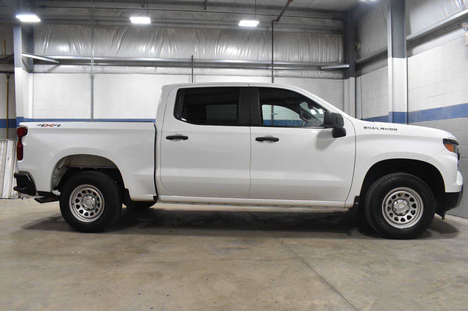 Used 2023 Chevrolet Silverado 1500 W/T w/ WT Value Package AWD/4WD image 24