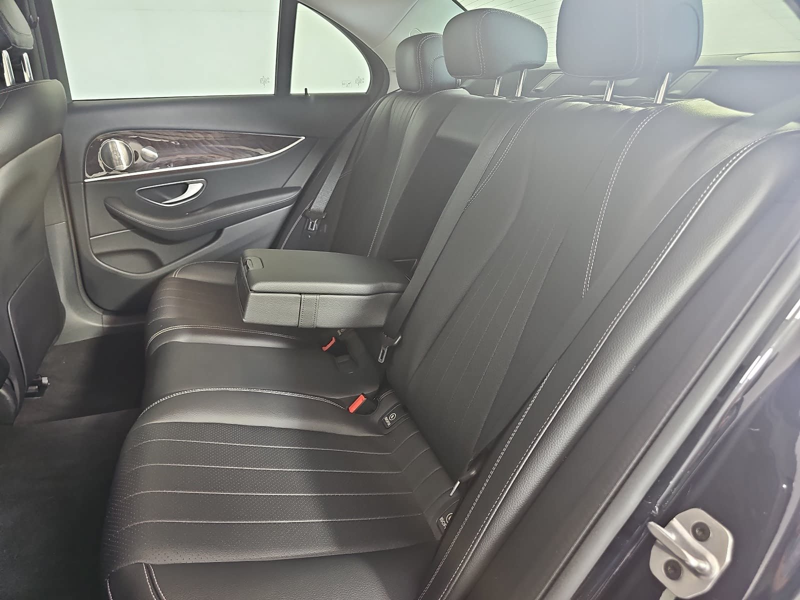 Used 2023 Mercedes-Benz E 350 Sedan image 14