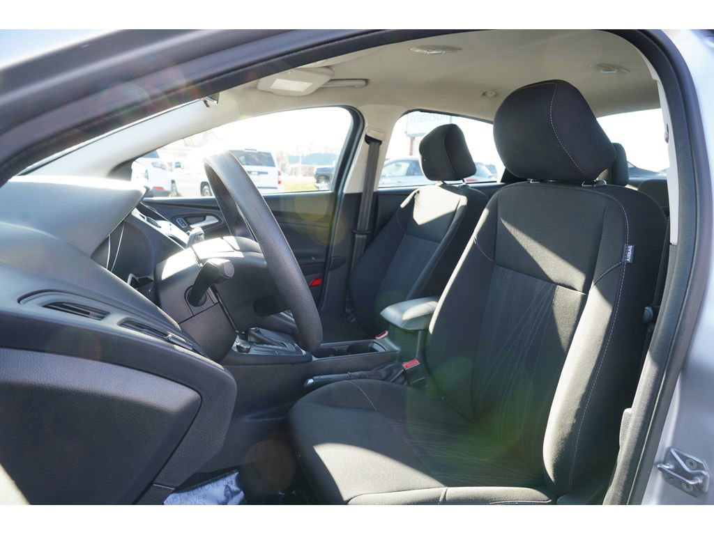 Used 2017 Ford Focus SE image 12