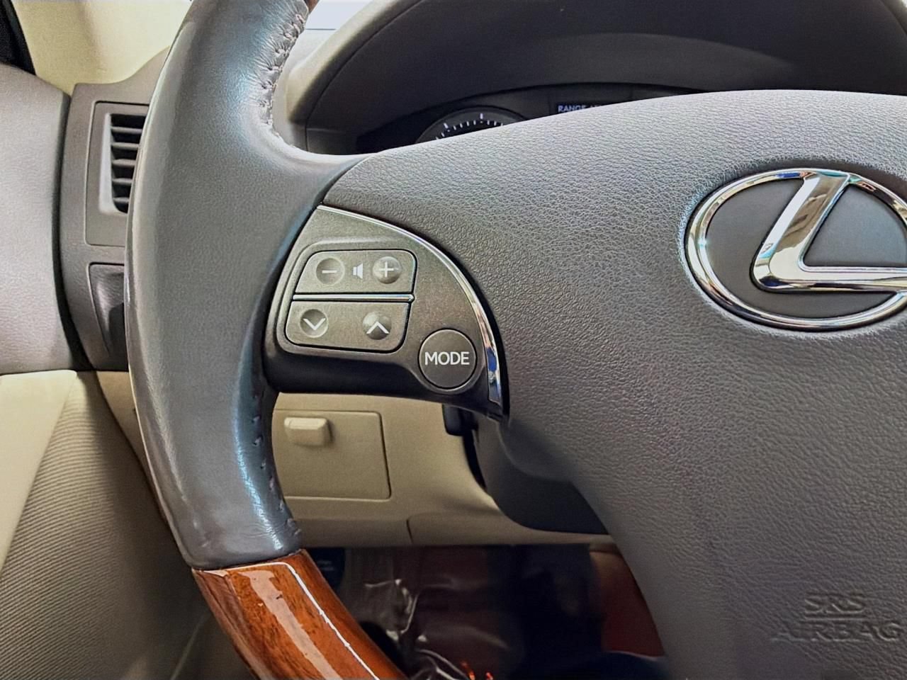 Used 2011 Lexus ES 350 FWD image 45