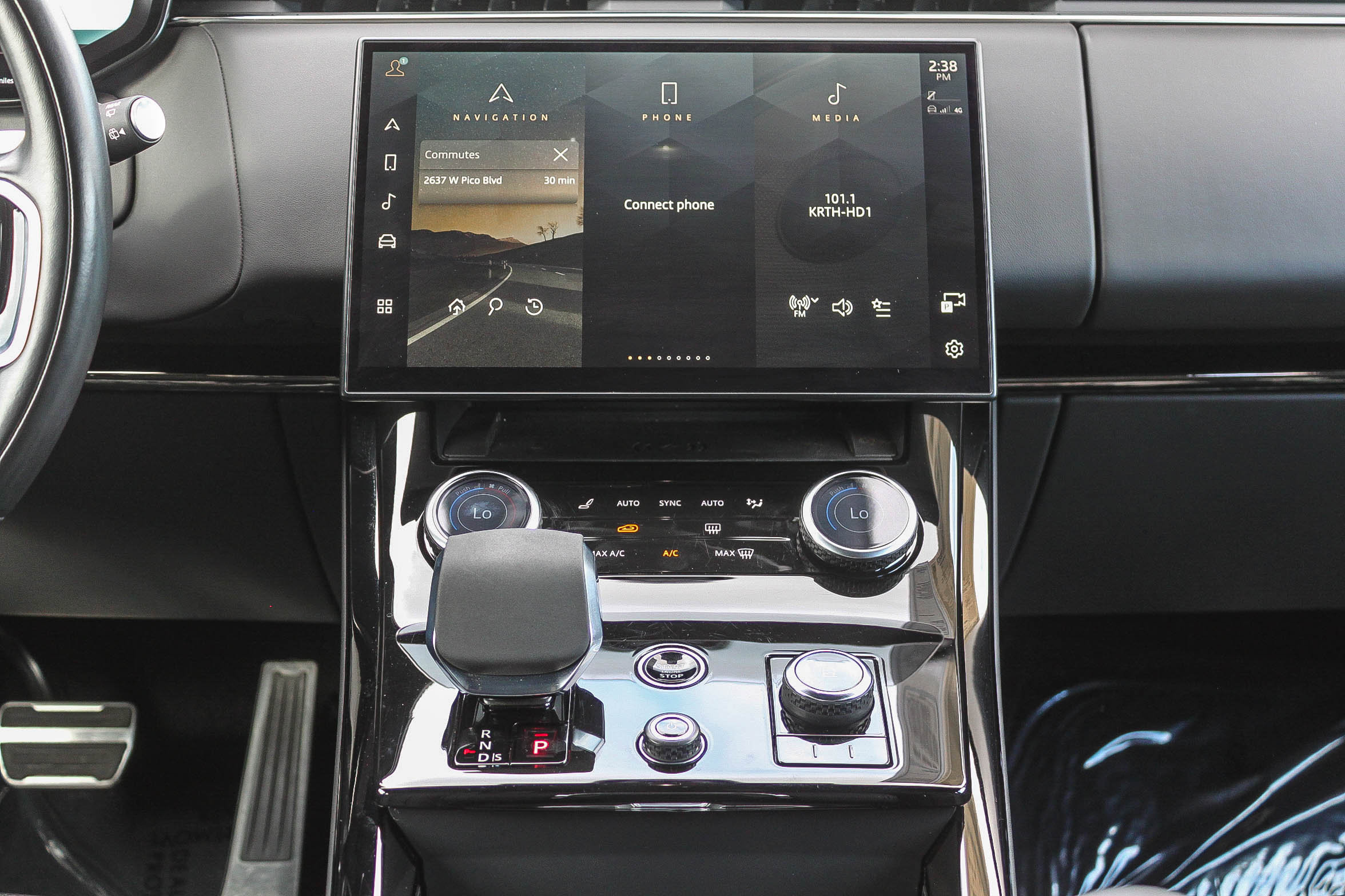 Used 2023 Land Rover Range Rover Sport SE image 15