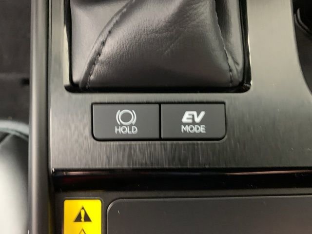 Used 2025 Lexus ES 300h F Sport w/ Accessory Package (Z2) image 28